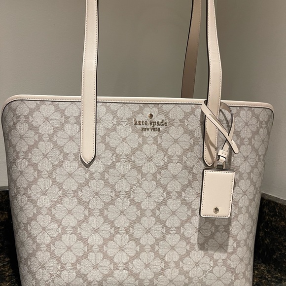 NWT Kate Spade SPADE FLOWER COATED CANVAS LARGE TOTE & Matching Wristlet Beige - Picture 3 of 13